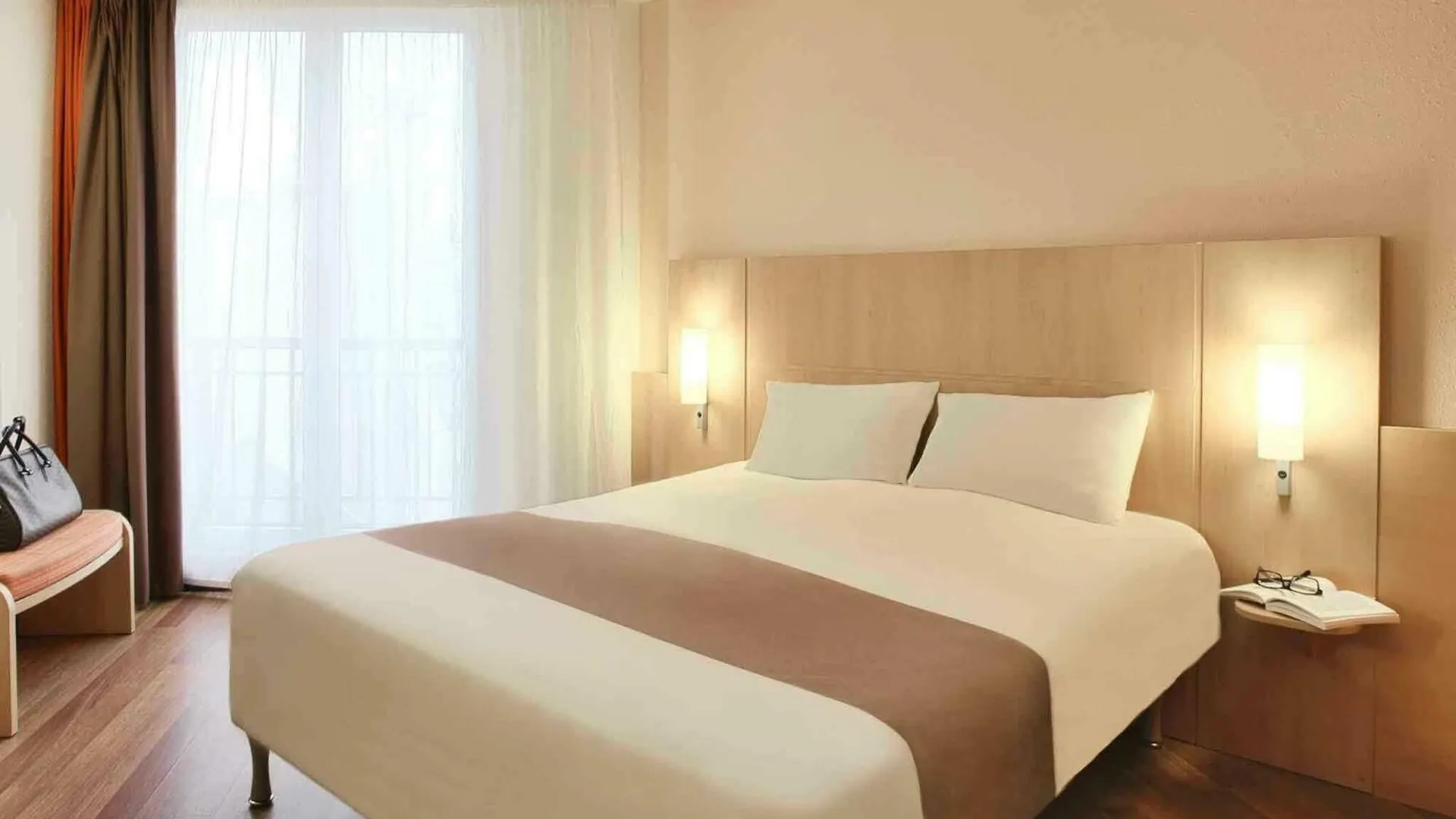 Hotel Ibis Opera La Fayette 3*