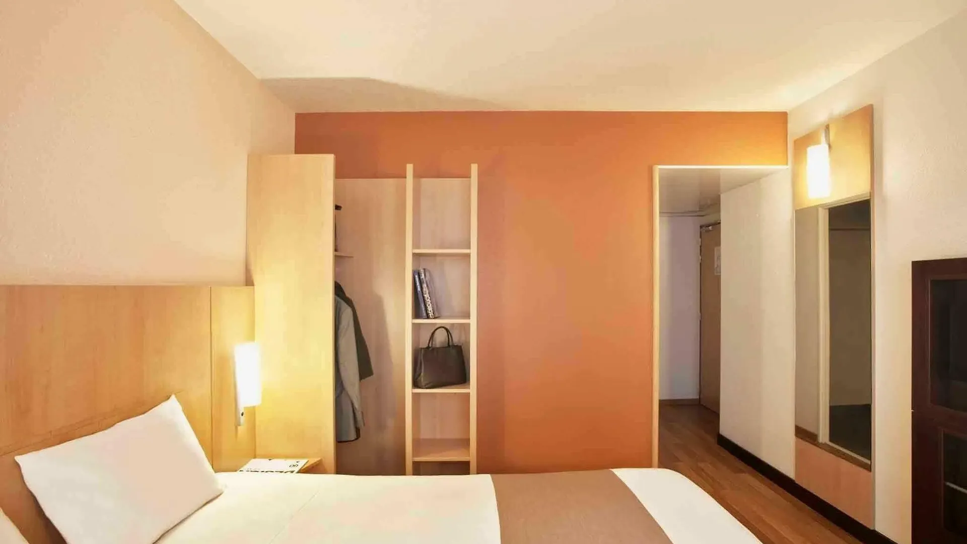 Ibis Opera La Fayette Hotel